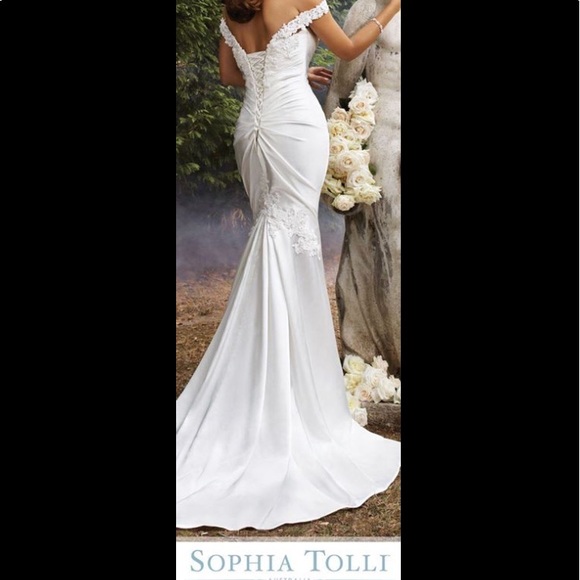 Sophia Tolli Wedding Dress - Picture 2 of 8